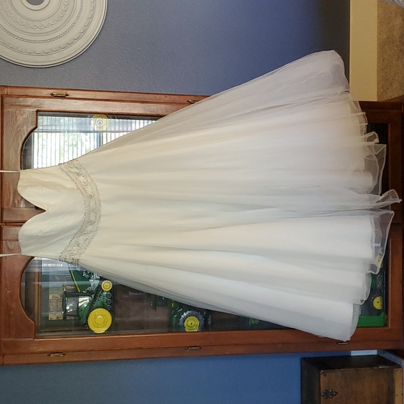 Oleg Cassini Wedding Dress size 18 - Picture 1 of 15